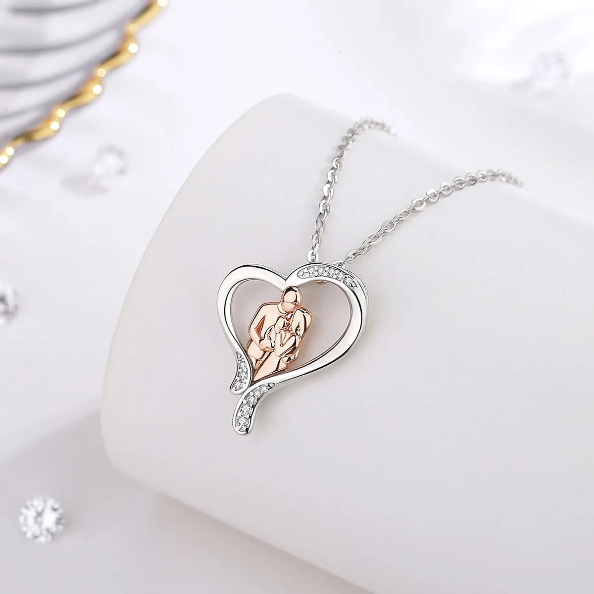 925 SilverI Mom Dad Baby Rose Gold Pendant Family Embraces Pure CZ Necklace Women Fashion Jewelry Mom Birthday Day Gift