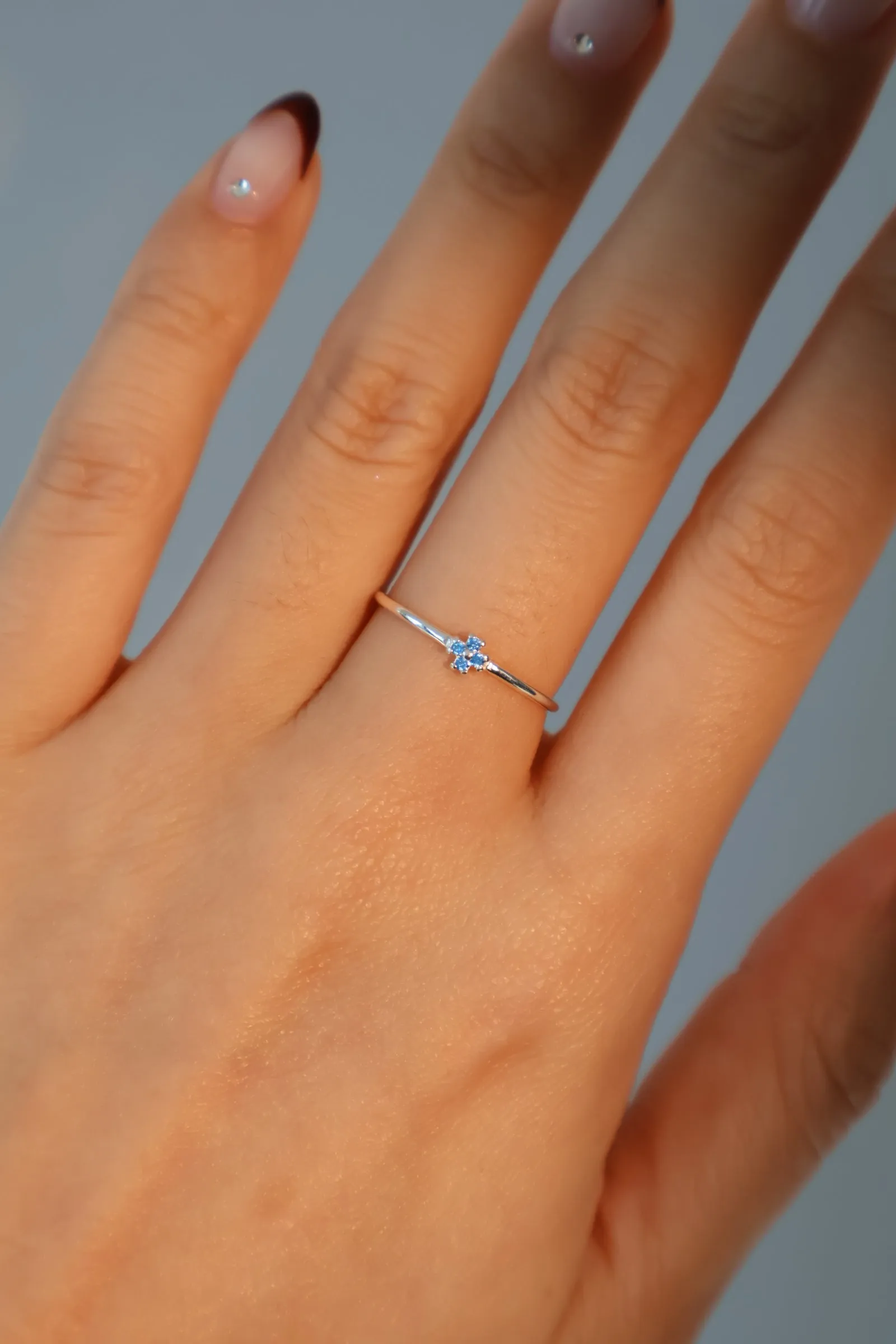 925 Sterling Silver Blue Gem Flower Ring