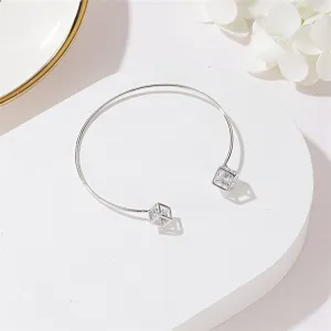 B863 - Simple metal square bracelet