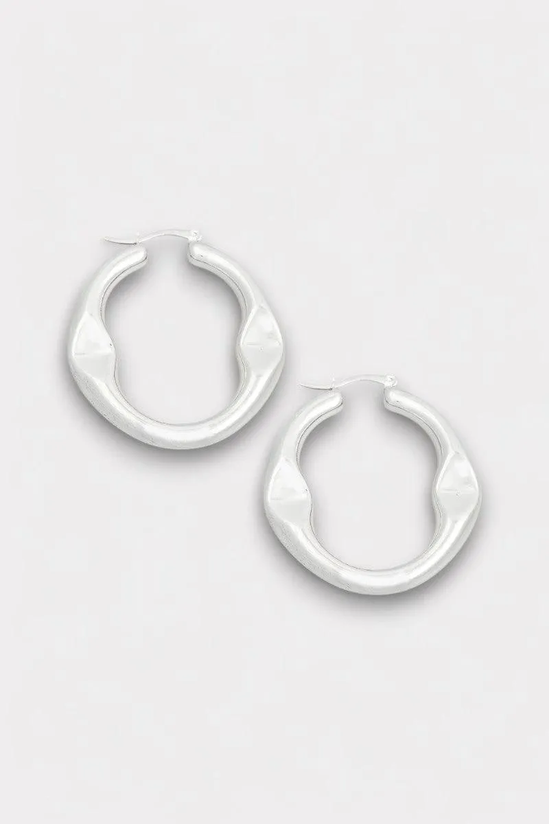 Circle Cutout Latch Hoop Elegant Earrings