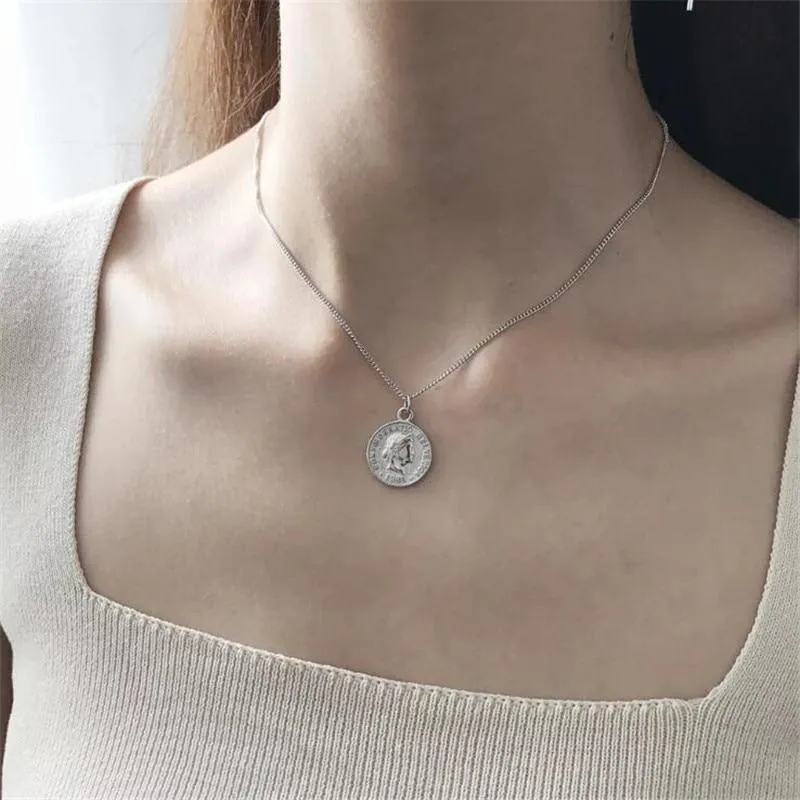 Coin Round Beautiful Pendant Necklace Creative Personality Women Necklace