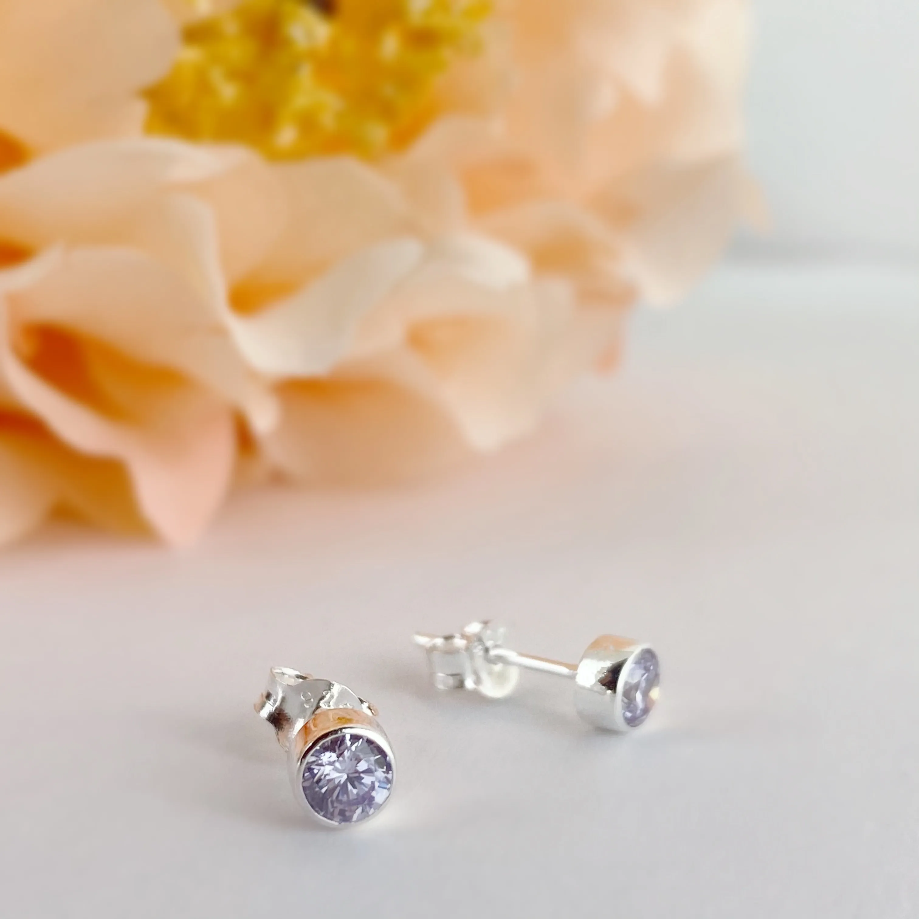 Lilac Sparkle Studs (June) - SE5058