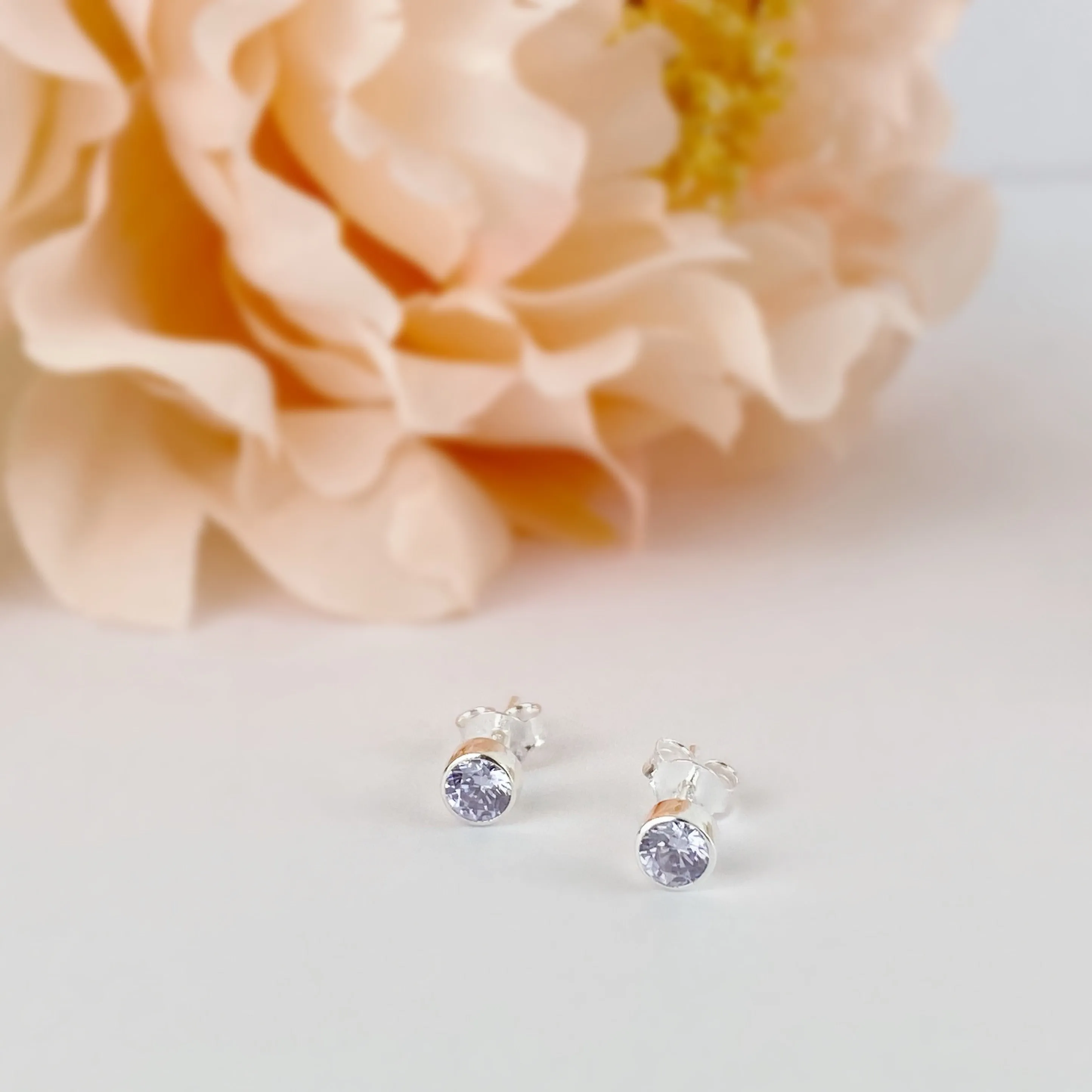 Lilac Sparkle Studs (June) - SE5058