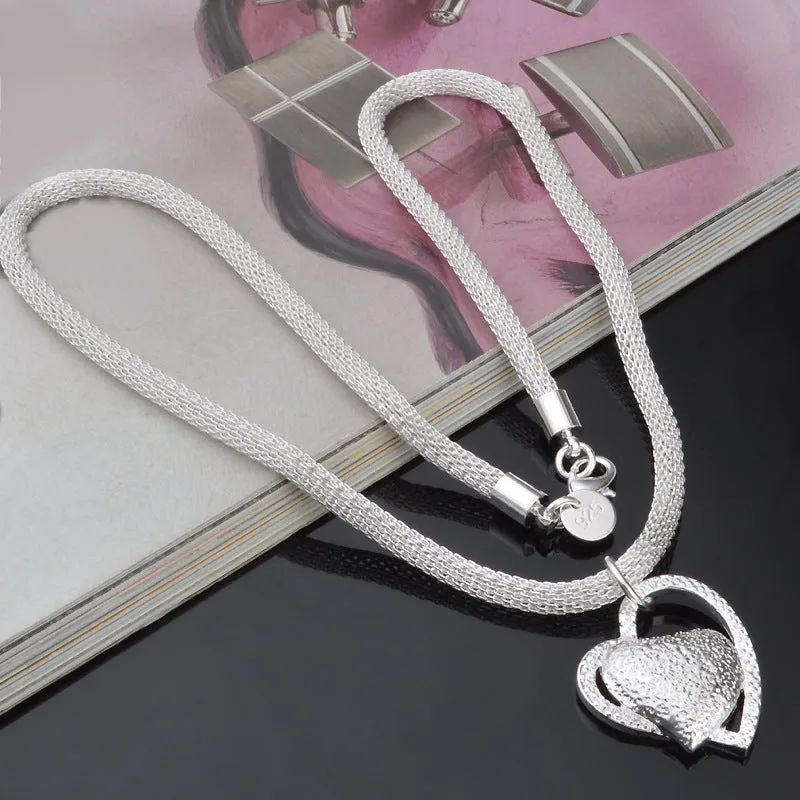 Network Management Sand Heart Creative Necklace