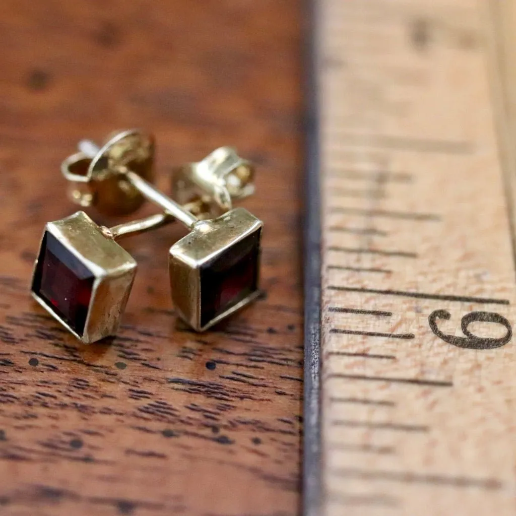 Square Stud Garnet Earrings