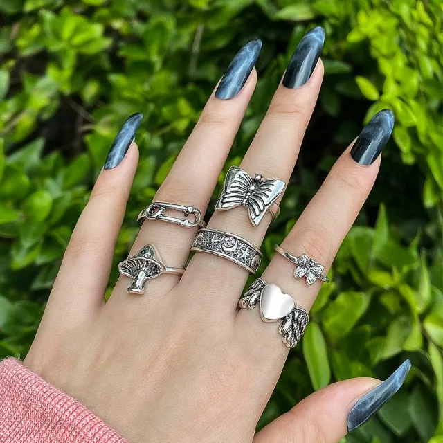 Vintage Silver Plated Angel Wings Ring for Womens Gothic Punk Steampunk Heart Butterfly Skull Ring Sets Party Jewelry 2021